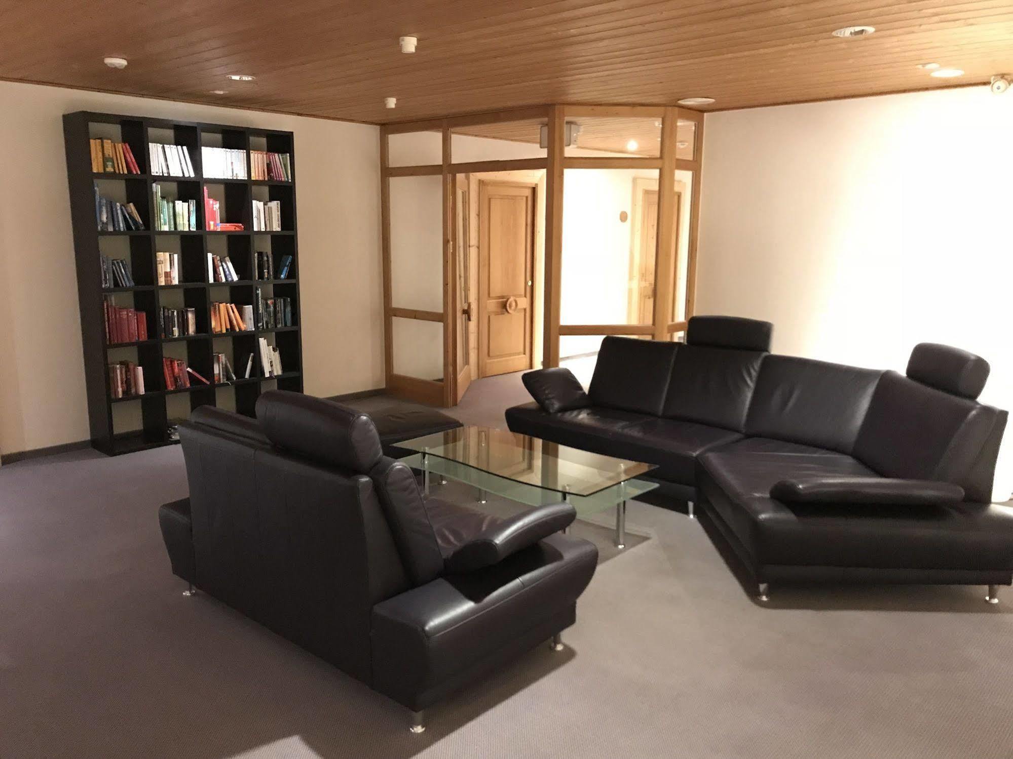 Consulat Des Weins Otel Sankt Martin Dış mekan fotoğraf